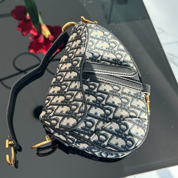 dior mini (clasp broken) - Picture 3 of 5